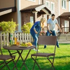 Relaxdays Set Mobili Da Giardino BASTIAN, Tavolo E Sedie Campeggio, Pieghevoli, Rattan, HxLxP 75,5x60x60 Cm, Nero 9 Relaxdays Set Mobili Da Giardino BASTIAN, Tavolo E Sedie Campeggio, Pieghevoli, Rattan, HxLxP 75,5x60x60 Cm, Nero -Giardino di Lusso 31791469 3