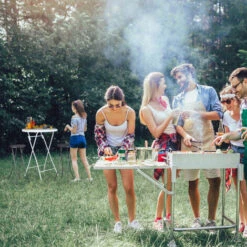 Relaxdays Sgabello Pieghevole, 80 Cm, Sedia Alta Senza Schienale Da Bistrò, Plastica Resistente Alle Intemperie, Nero -Giardino di Lusso 31791530 3