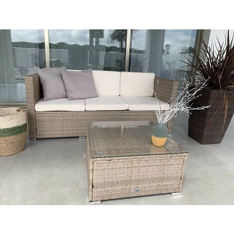 KieferGarden - Set Di Mobili Da Giardino E Terrazza, 3 Posti, Beige, Rattan Sintetico, Divano (160x69x65), Tavolo (61x61x37) 4 KieferGarden - Set Di Mobili Da Giardino E Terrazza, 3 Posti, Beige, Rattan Sintetico, Divano (160x69x65), Tavolo (61x61x37) - immagine 2