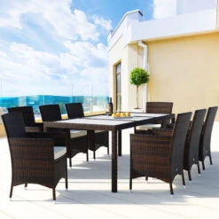 Poly Rattan Set 8 Sedie Impilabili + Tavolo Con Ciscini Di 7cm Copritavolo In Vetro Satinato Set Di Sedie E Tavolo Set Di Mobili Da Giardino Set Marrone -Giardino di Lusso 51758568 3