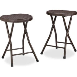 Relaxdays Sgabello Pieghevole BASTIAN, Forma Rotonda, Effetto Rattan, Resistente, HxLxP 45x32,5x29 Cm, Marrone