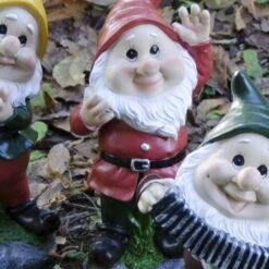 Biancaneve E I Sette Nani Decorazione Da Giardino In Resina Per Aiuole -Giardino di Lusso 72157764 4