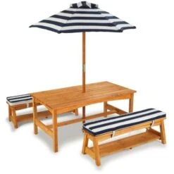 KidKraft 106 Set Tavolo E Panchine In Legno Per Bambini Con Cuscini E Ombrellone, Mobili Per Giardino E Per Esterno, Strisce Blu Navy E Bianche