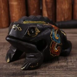 Strumento Rana In Legno, 8 5 Cm Rane Intagliate A Mano Tamburi Musica Rane Croati Desktop Scultura Artigianato Ornamento Mini Rana Per Ornamento Domestico Souvenir, Regalo -Giardino di Lusso 82754017 3