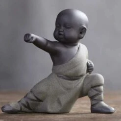 Mini Kung Fu Monk Ornaments Statua Di Buddha Tea Animal Zen Garden Vassoio Da Tè Figurine Per Kung Fu Tea Tray Car Home Office Decoration (Grigio) 13Thirteen -Giardino di Lusso 86163307 4