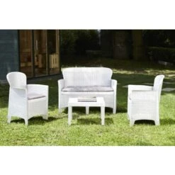 Dmora Set Salotto Da Esterno Ostuni, Set Da Giardino Con 2 Poltrone, 1 Divano Ed 1 Tavolino, Salottino Effetto Rattan Con Cuscini, 100% Made In Italy, Bianco