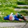 Giardino Nano Nano Divertente Giardino Nano All'Aperto Statua GNOME Resina Inaglio Nano Ubriaco Per Giardino Domestico Giardino Cortile Ornamento Esterno Regalo Esterno -Giardino di Lusso 96498236 1